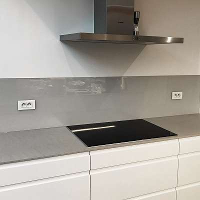 Gelakt glas in keukens en badkamers - Glaswerken Van Den Bossche Daevy