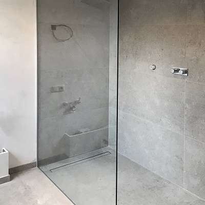 Douchewanden en inloopdouches - Glaswerken Van Den Bossche Daevy