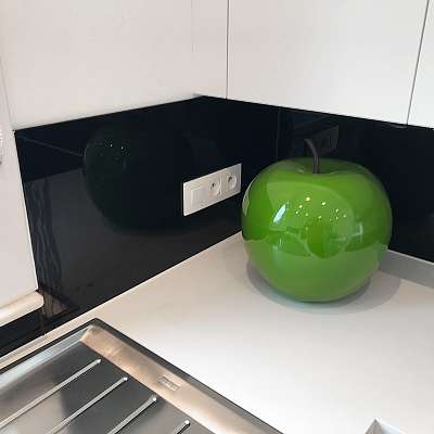 Gelakt glas in keukens en badkamers - Glaswerken Van Den Bossche Daevy