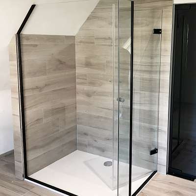 Douchewanden en inloopdouches - Glaswerken Van Den Bossche Daevy