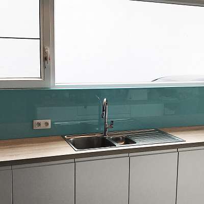 Gelakt glas in keukens en badkamers - Glaswerken Van Den Bossche Daevy