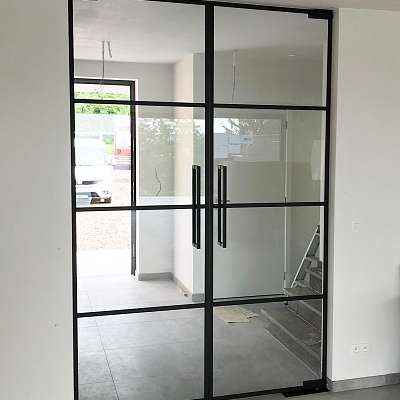 Steellook deuren en staaldeuren - Glaswerken Van Den Bossche Daevy