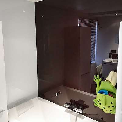 Gelakt glas in keukens en badkamers - Glaswerken Van Den Bossche Daevy